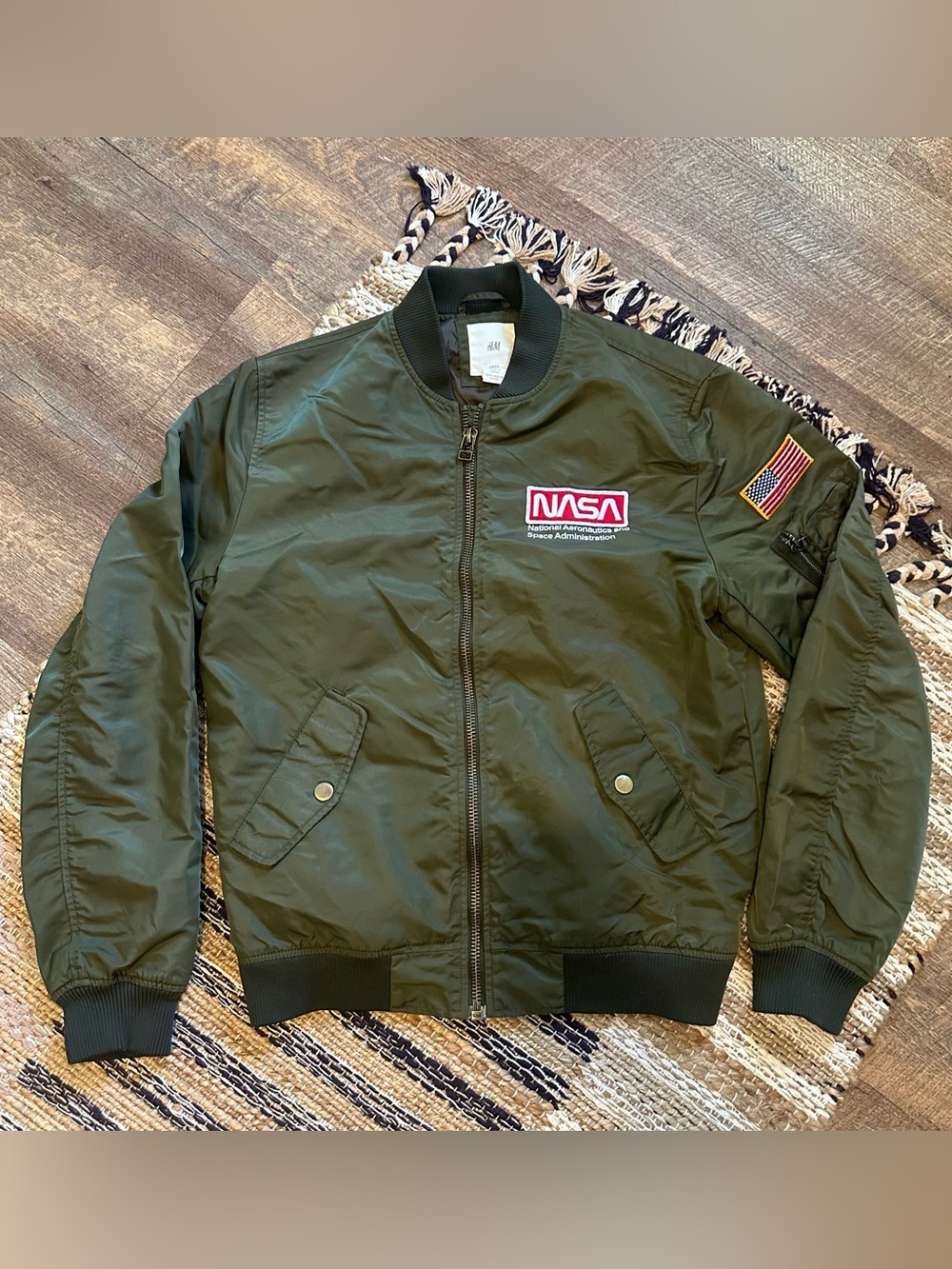 ☾ H&M NASA patch bomber jacket 🇺🇸 - Picture 2 of 8